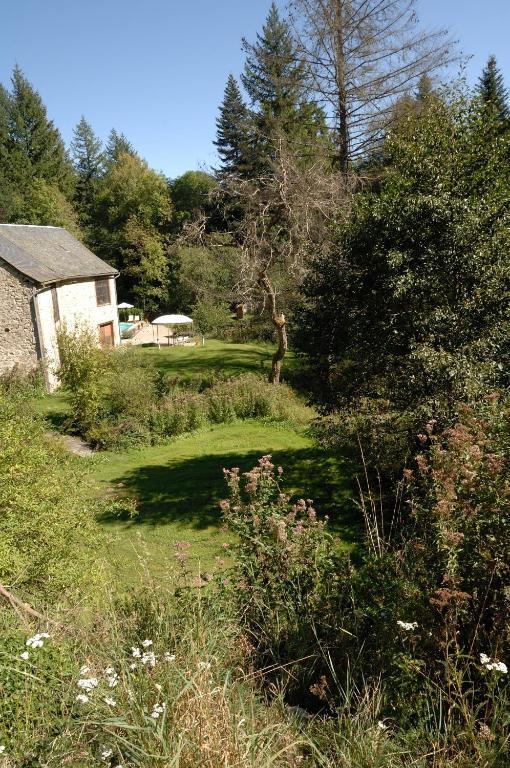 Meymac Le Moulin Des Farges Bed & Breakfast エクステリア 写真